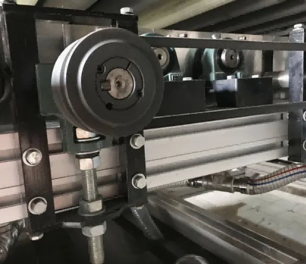 1600 mm-es, nagy hatékonyságú, teljesen automatikus vízszintes szigetelt üveg mosó- és szárítógép
